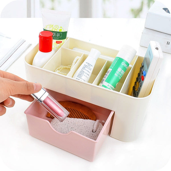 Cutlery box with compartments for organized cutlery storage Cutlery box with compartments for organized cutlery storage